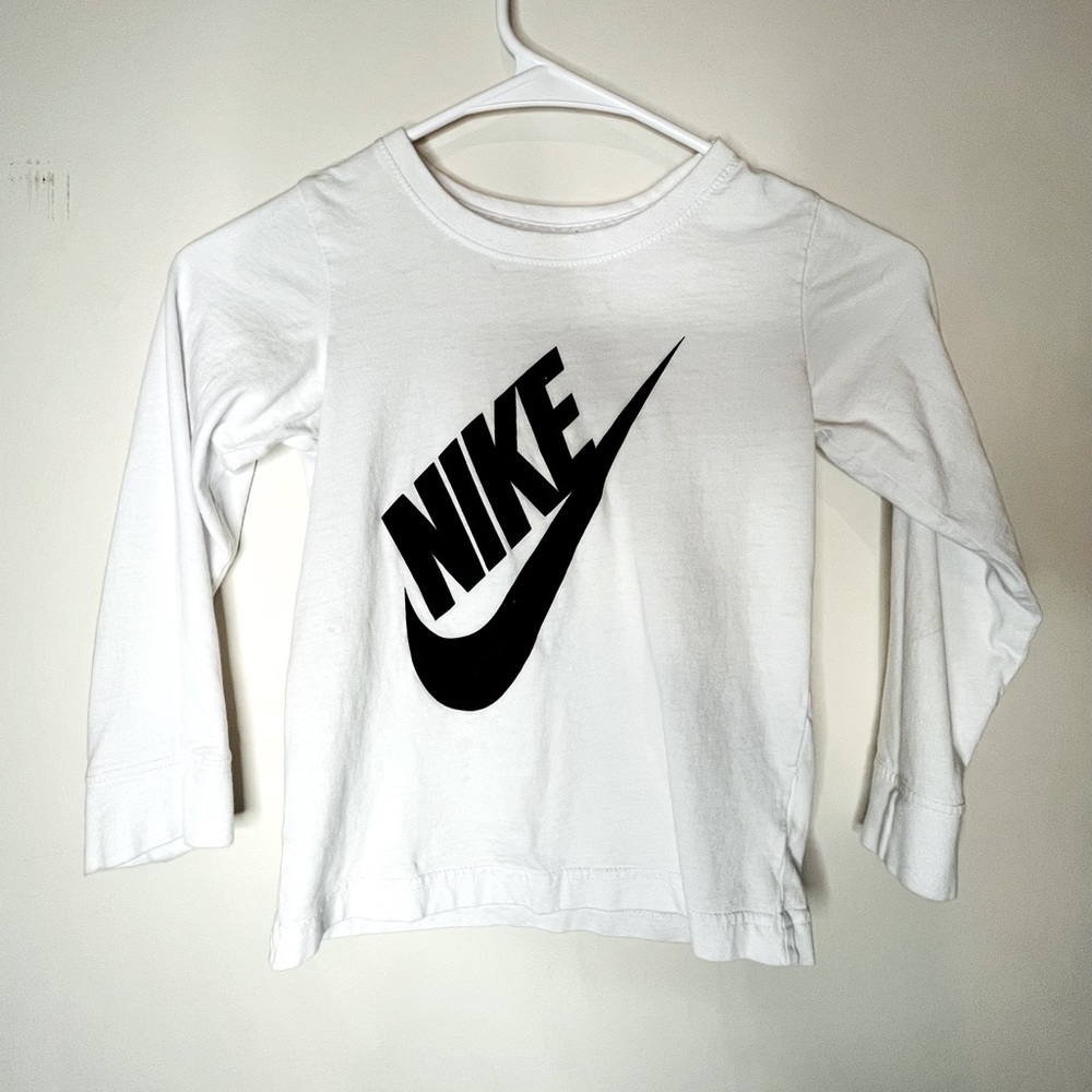 NIKE white long sleeve, branded, light weight, tee shirt